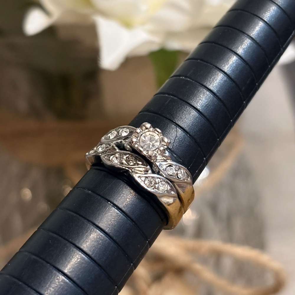 Vintage Two Toned Wedding Band Set 18k Gold Electroplated size 5 1/2